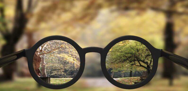Myopia (near-sightedness): Symptoms, Causes & Treatment