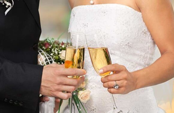 4 Things to Consider When Choosing Wedding Wines