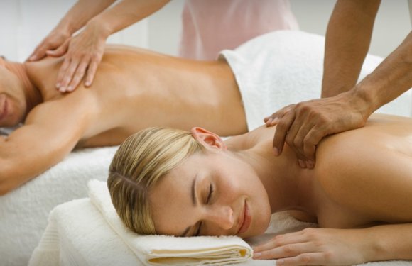 What are the benefits of massage therapy?