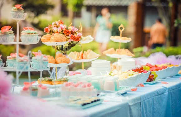 Ideas for Wedding Food Stations