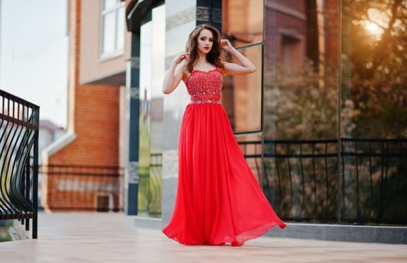 Tips to Choose the Best Style of Evening Dresses