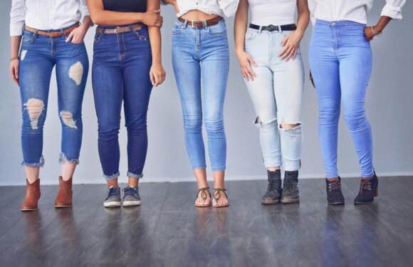 6 Tips for Buying Jeans Online That Actually Fit