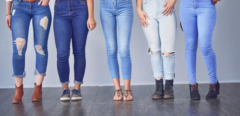 6 Tips for Buying Jeans Online That Actually Fit