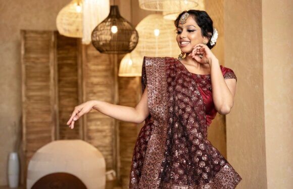<strong>5 Tips to Carry Your Kanjivaram Saree Look with Grace</strong>